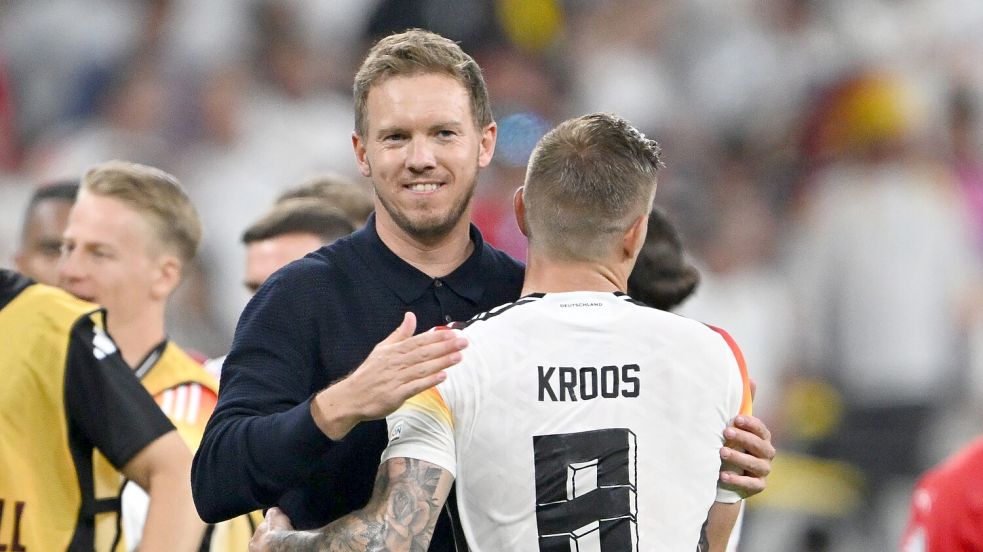 Toni Kroos lobt Bundestrainer Julian Nagelsmann. Foto: Federico Gambarini/dpa