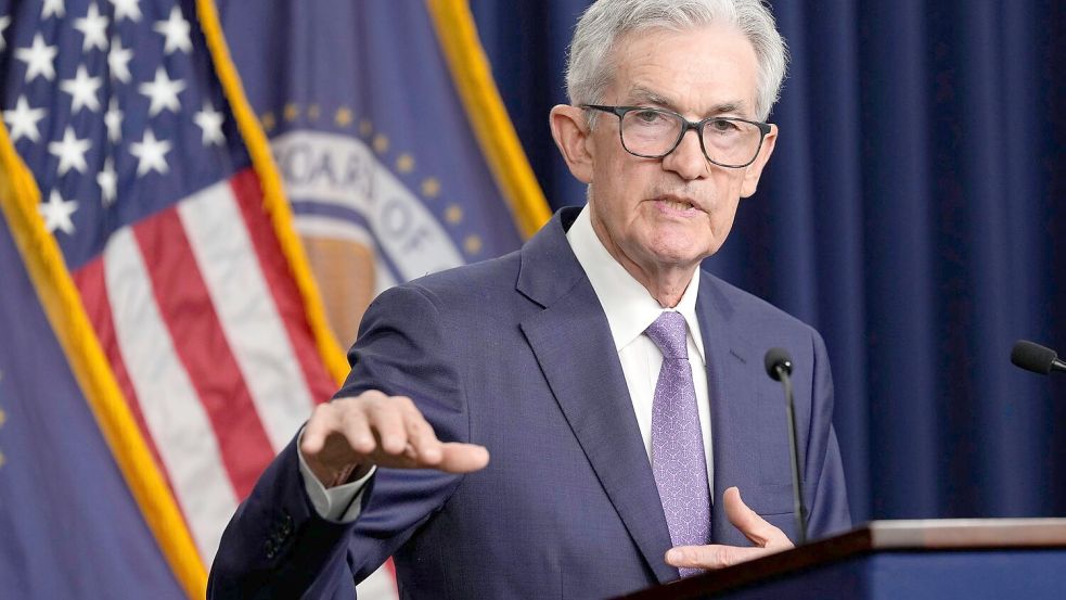 US-Notenbankpräsident Jerome Powell ist weiterhin zurückhaltend, was eine Senkung der Leitzinsen angeht. (Archivbild) Foto: Susan Walsh/AP