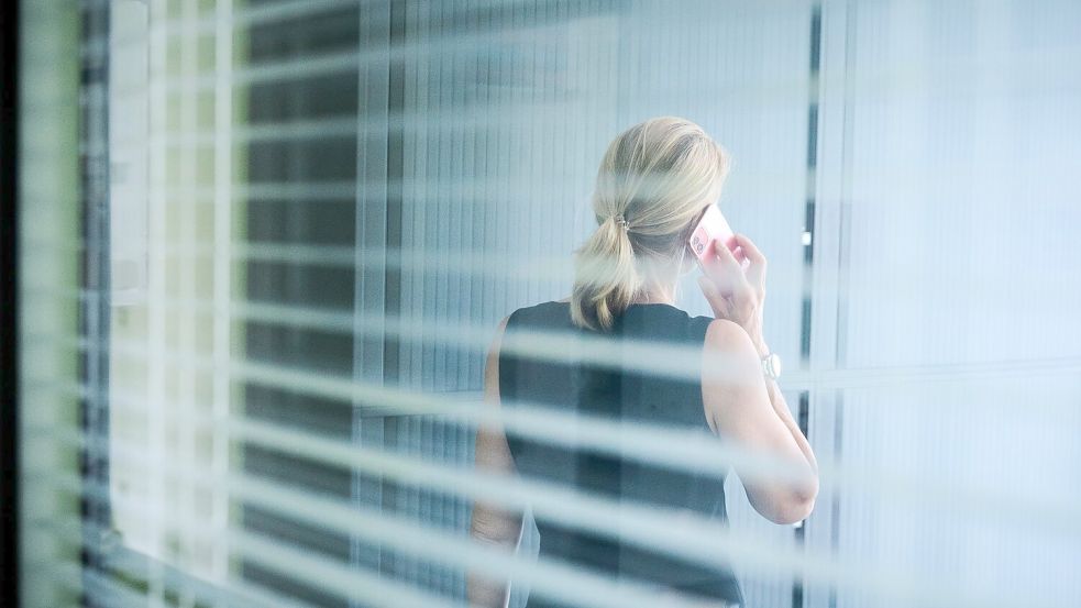 Der Frauenanteil in den Führungsetagen von Firmen größerer Städte ist im vergangenen Jahr leicht gestiegen. (Symbolbild) Foto: Annette Riedl/dpa