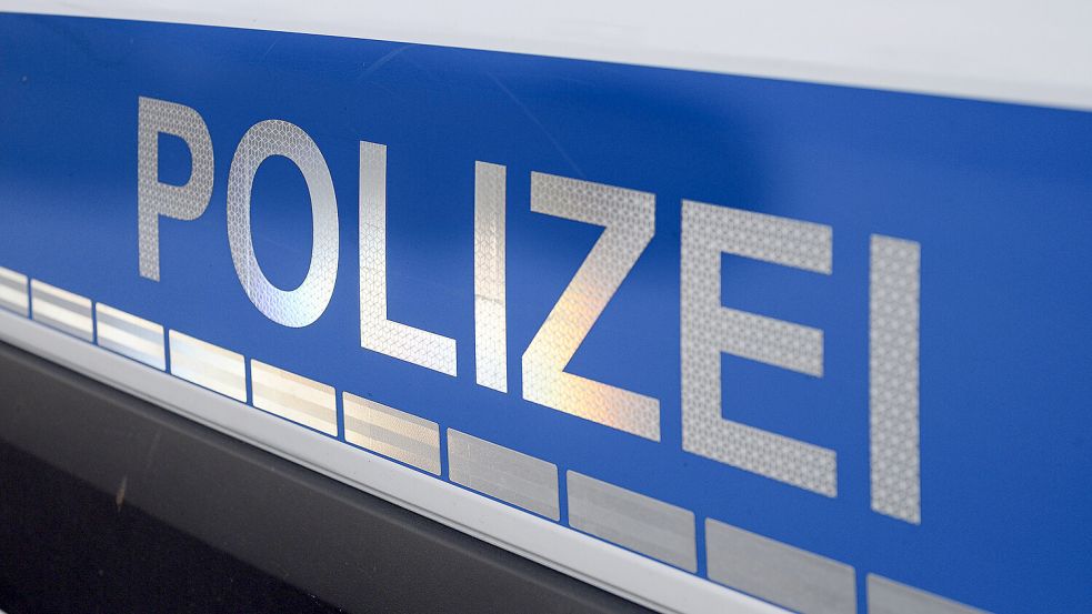 Die Polizei hatte wegen eines Vorfalls in Moormerland ermittelt. Ein älterer Mann war verletzt worden. Foto: Daniel Vogl/dpa