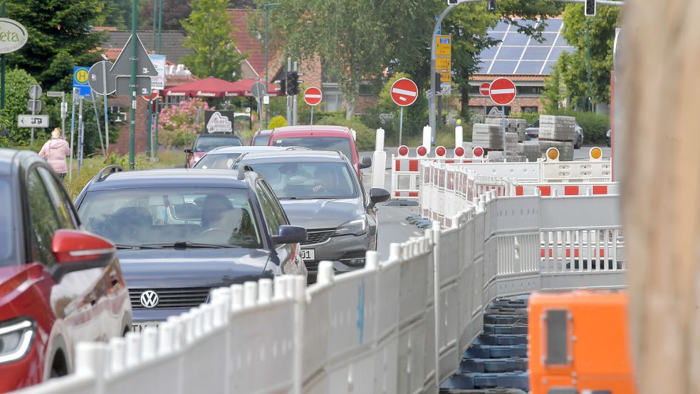 Die Bauarbeiten in Hesel schreiten voran. Im August wird schon asphaltiert. Foto: Ortgies