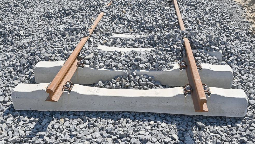 Die Deutsche Bahn hat derzeit mit vielen Baustellen zu tun. (Archivbild) Foto: Patrick Pleul/dpa