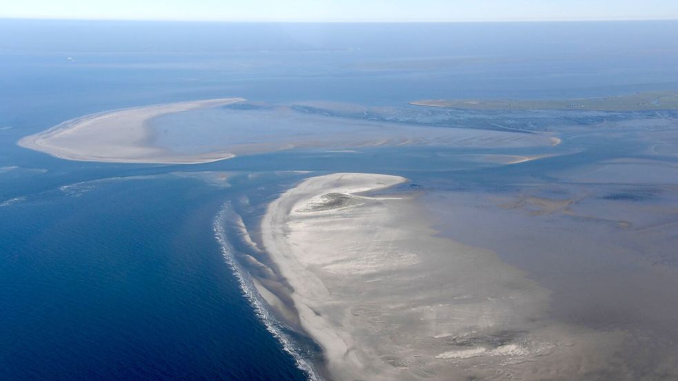 Die Unesco hat Deutschland und andere Länder für geplante oder bereits bestehende Aktivitäten und Infrastrukturprojekte im Weltnaturerbe Wattenmeer kritisiert. (Archivfoto) Foto: Carsten Rehder/dpa