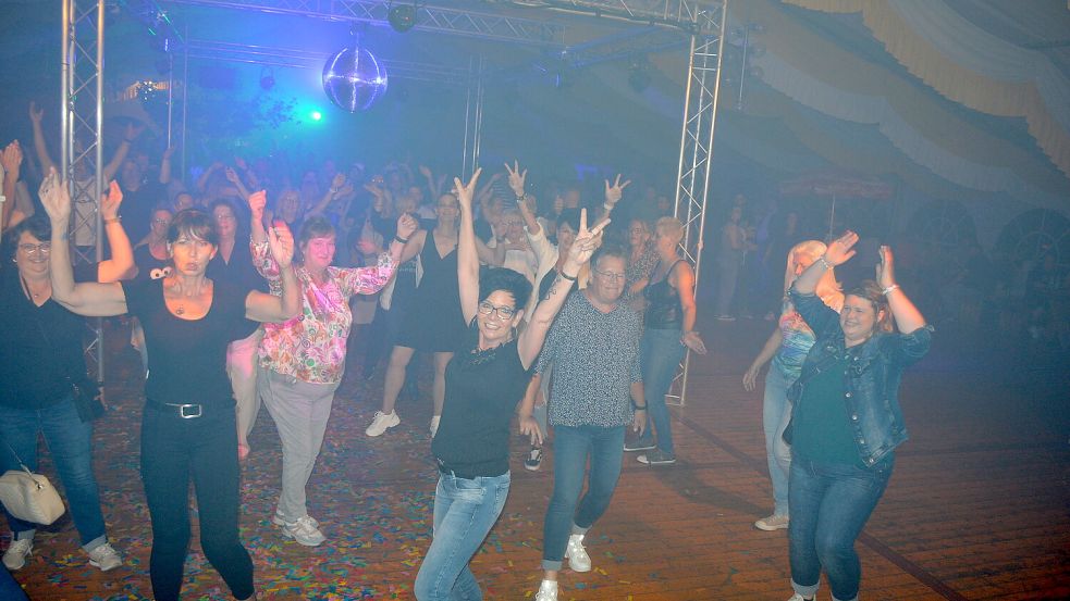 Viel Freude bei der Party hatten die Besucher. Foto: Weers