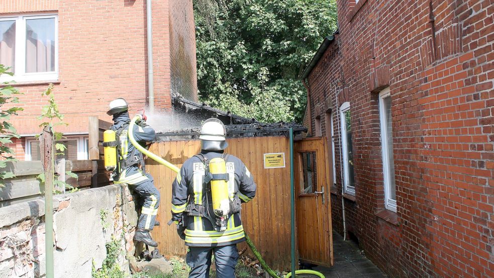 Die Feuerwehr brachte den Brand schnell unter Kontrolle. Foto: Joachim Rand