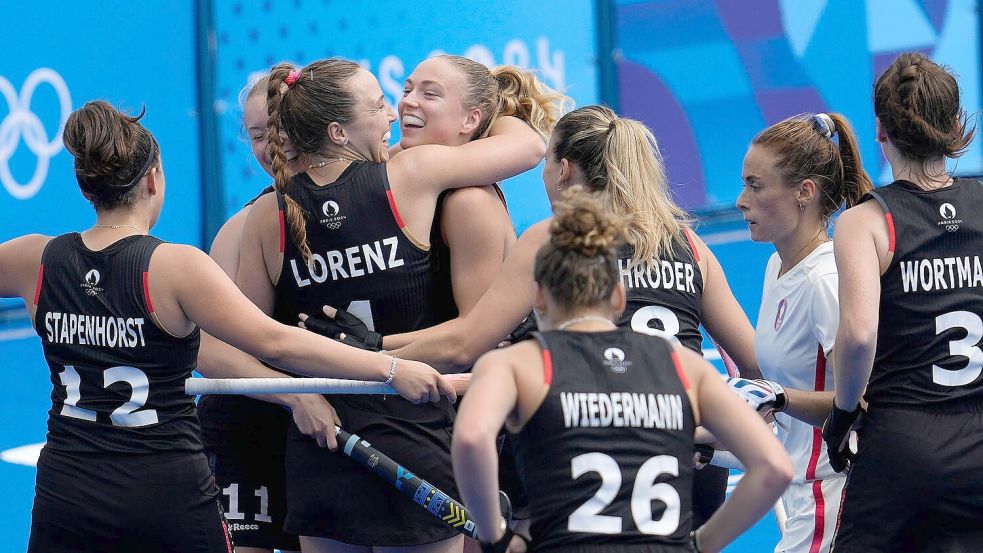 Deutschlands Hockey-Frauen siegen gegen den Olympia-Gastgeber. Foto: Anjum Naveed/AP/dpa