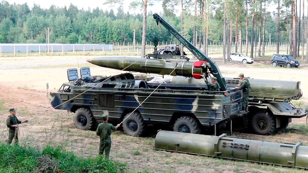 Das Militär in Belarus verstärkt Truppen an der Grenze zur Ukraine. (Archivbild) Foto: Uncredited/AP/Belarusian Defense Ministry via VOENTV/dpa