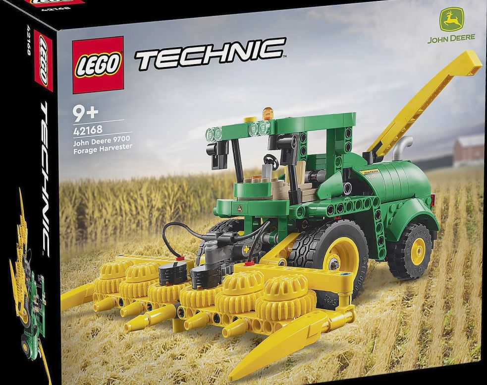 Der Lego-Bausatz des Claas Xerion 5000 Trac VS kam 2016 auf den Markt und ist in Fachgeschäften nicht mehr erhältlich. Da bleiben nur Online-Angebote – oder alternativ das neue Modell des John Deere 9700 Forage Harvester. Foto: Lego