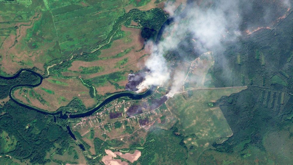 Spuren eines ukrainischen Angriffs im russischen Gebiet Kursk. Foto: Planet Labs PBC/Planet Labs PBC/AP/dpa