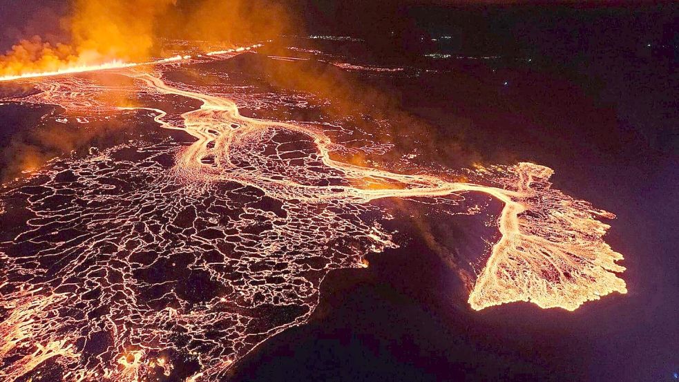 Vulkanausbrüche sind auf Island keine Seltenheit, liefern aber immer wieder spektakuläre Bilder. Foto: Uncredited/Iceland Civil Defense/AP/dpa