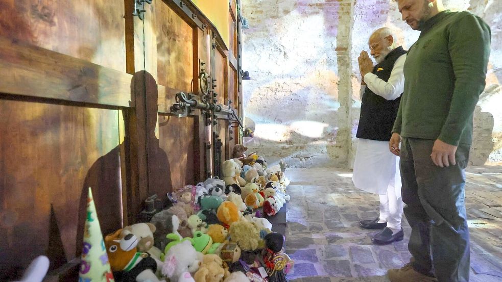 Modi besuchte mit Selenskyj eine Gedenkstätte für die im Krieg getöteten ukrainischen Kinder. Foto: Indian Prime Minister’s office/A