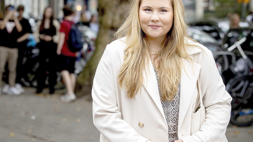 Prinzessin Amalia studiert an der Uni Amsterdam und tritt einer Studentenverbindung bei. Foto: ANP/Koen Van Weel