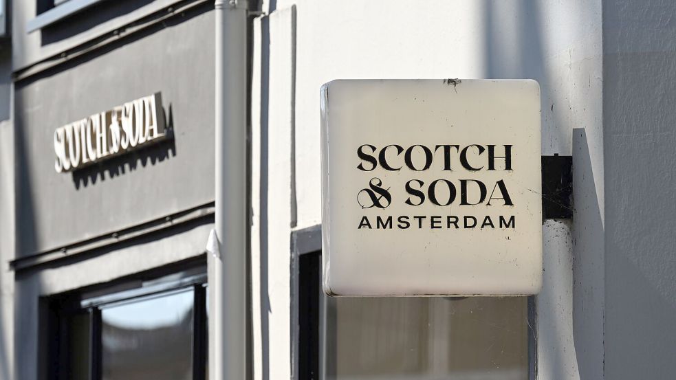 Die Modemarke Scotch & Soda stellt ihren Geschäftsbetrieb in Deutschland mit knapp 40 Filialen ein. Foto: Federico Gambarini/dpa