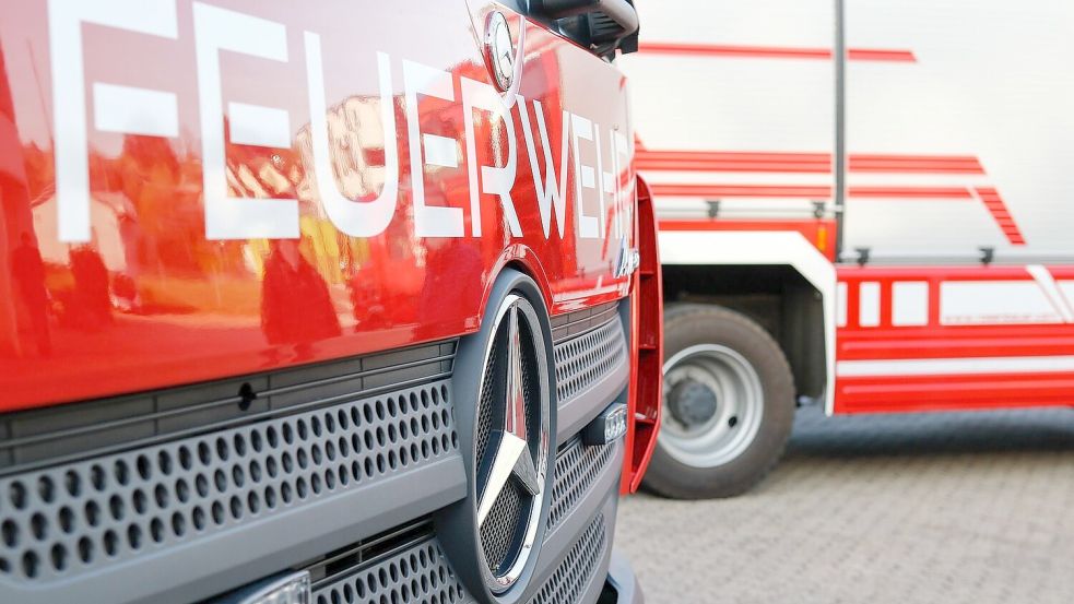 Die Feuerwehr wurde am Mittwochmorgen zu einem Lkw-Brand in Remels gerufen. Symbolfoto: Pixabay