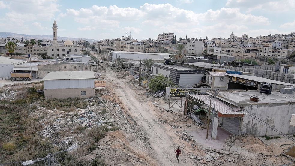 Eine Razzia der israelischen Armee hinterlässt in Dschenin im Westjordanland eine Spur der Verwüstung. Foto: Majdi Mohammed/AP/dpa