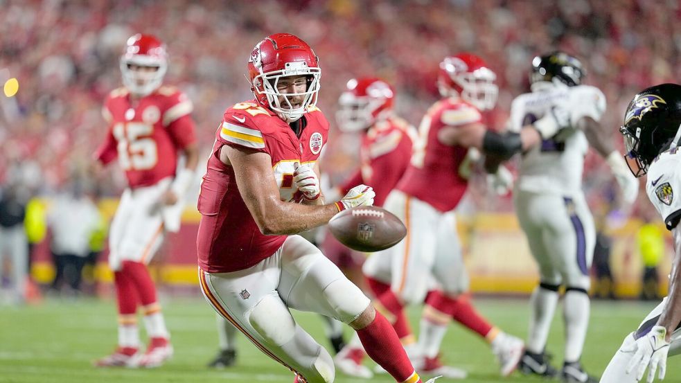 Feierte einen Auftaktsieg mit den Kansas City Chiefs: Travis Kelce Foto: Ed Zurga/AP/dpa