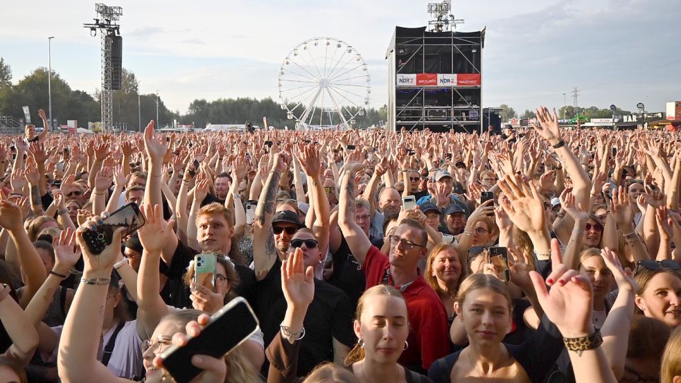 Mehr als 30.000 Besucher kamen am Freitag und Samstag zum NDR2-Festival nach Papenburg. Foto: Lohmann