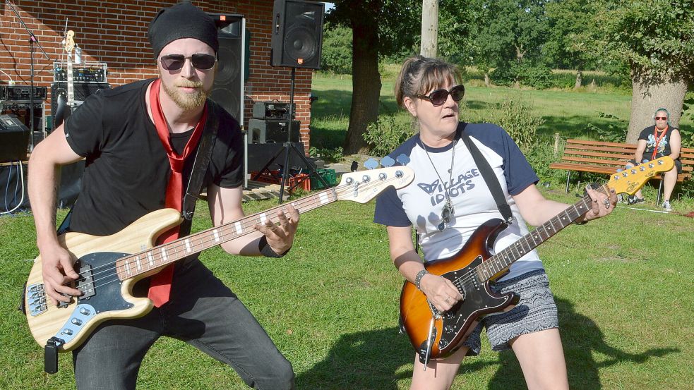 In Breinermoor spielten fünf lokale Bands beim "Kräftival". Foto: Weers