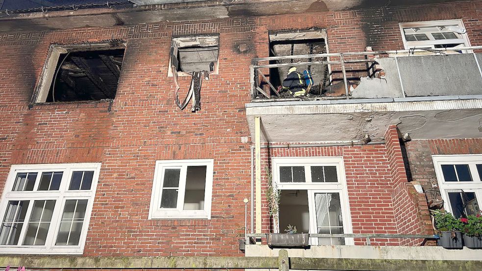 Das Feuer in der Hindenburgstraße wurde absichtlich gelegt. Foto: Feuerwehr