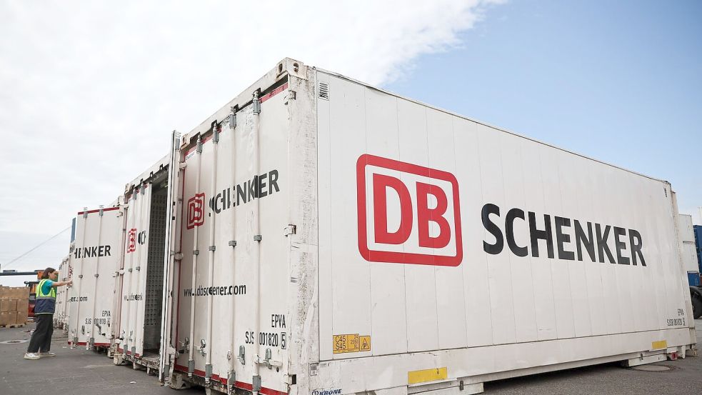 Eine Vereinbarung über eine Übernahme von DB Schenker könnte noch in dieser Woche unterzeichnet werden. (Archivbild) Foto: Christian Charisius/dpa