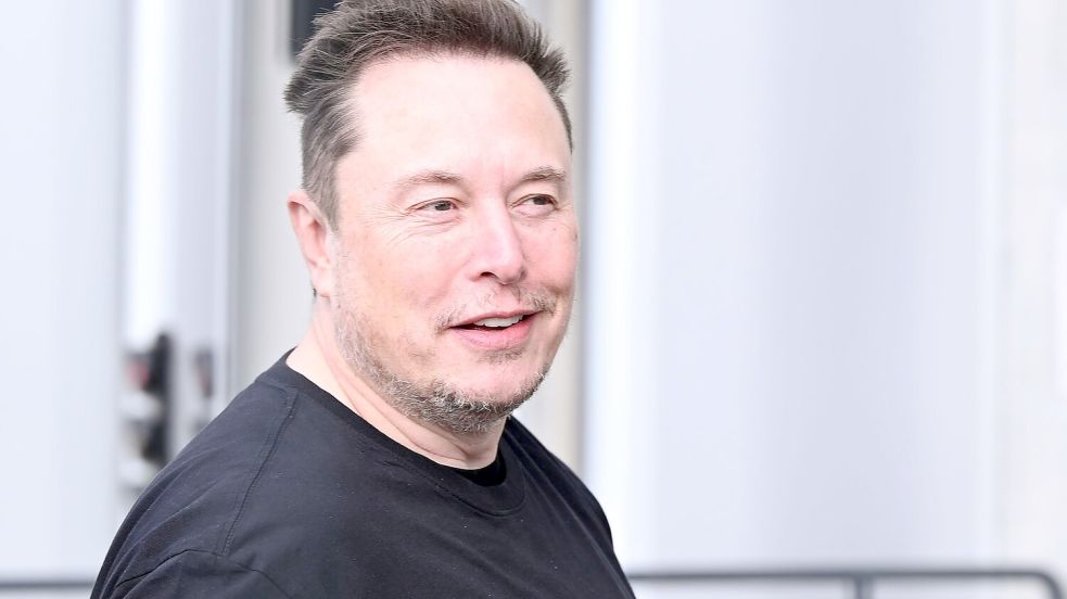 Elon Musk unterstützt Trump im Wahlkampf - und macht auf seiner Plattform X immer wieder Stimmung gegen dessen Kontrahentin Harris. (Archivbild) Foto: Sebastian Gollnow/dpa