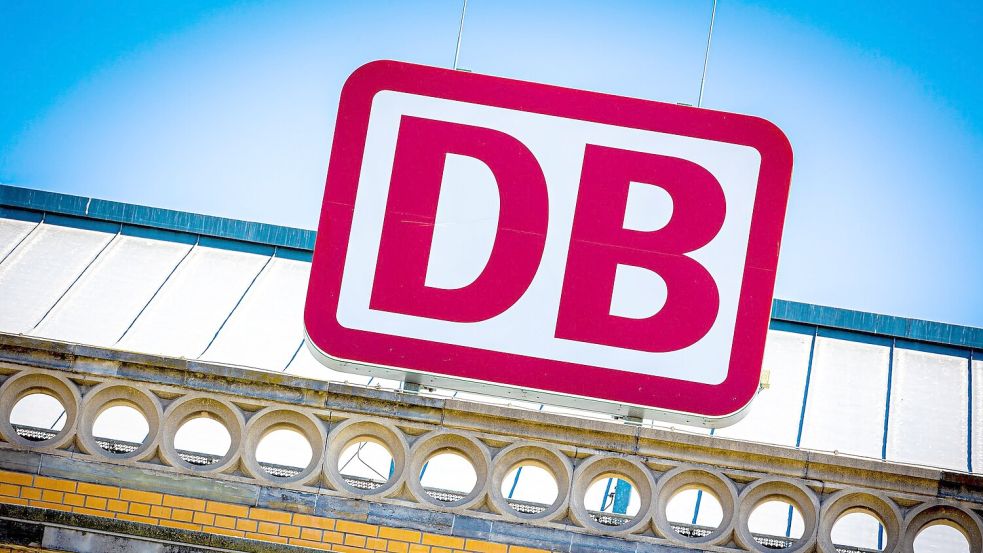 Der Ärger über die Deutsche Bahn ist bei vielen Menschen groß - ob daran das Sanierungsprogramm bis 2027 etwas ändern kann? Foto: Moritz Frankenberg/dpa