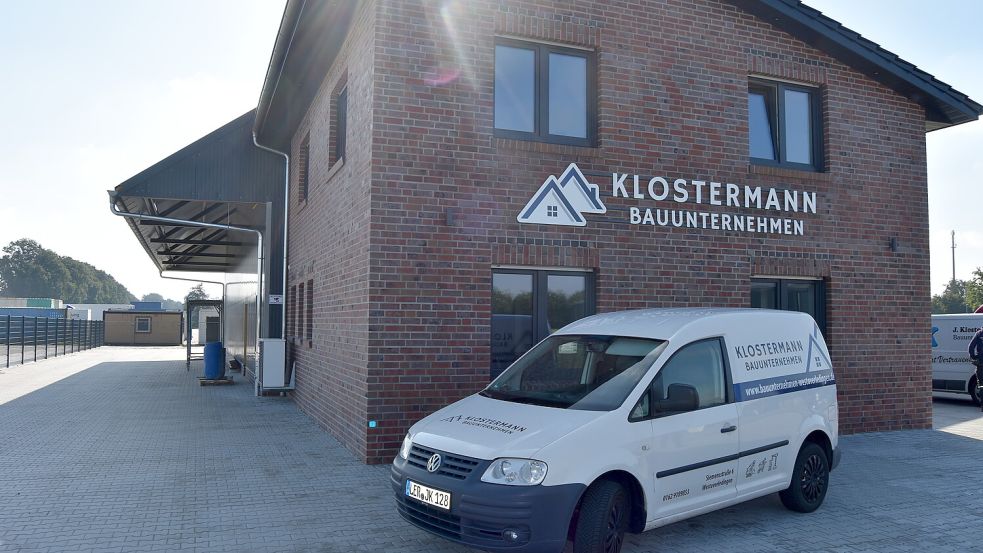 Klostermann-Zentrale: Das Bauunternehmen kann nun eine große Halle, großzügige Lagerflächen im Außenbereich sowie einen modernen Bürobereich nutzen. Foto: Prins