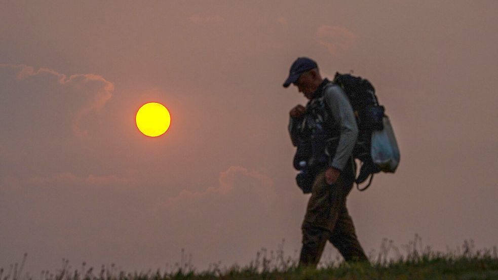 Die Behörden riefen die Menschen auf, Masken zu tragen und möglichst nicht ins Freie zu gehen. Foto: Álvaro Ballesteros/EUROPA PRESS/dpa