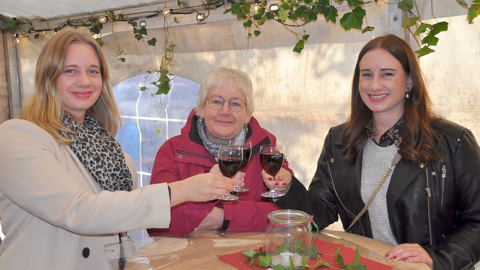 Verschiedene Weine konnten genossen werden. Foto: Wolters