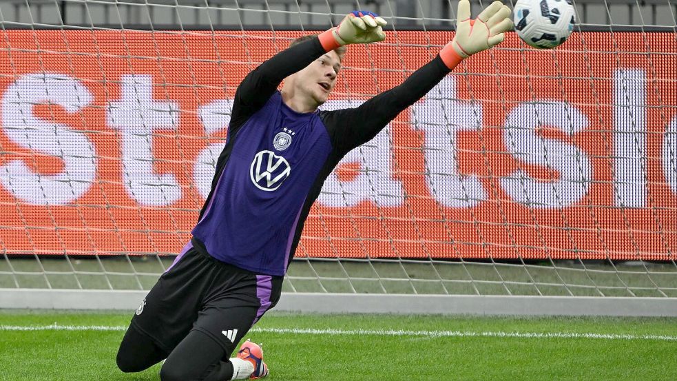 Alexander Nübel scheint der Favorit, für ter Stegen ins Tor der DFB-Auswahl zu rücken. Foto: Federico Gambarini/dpa