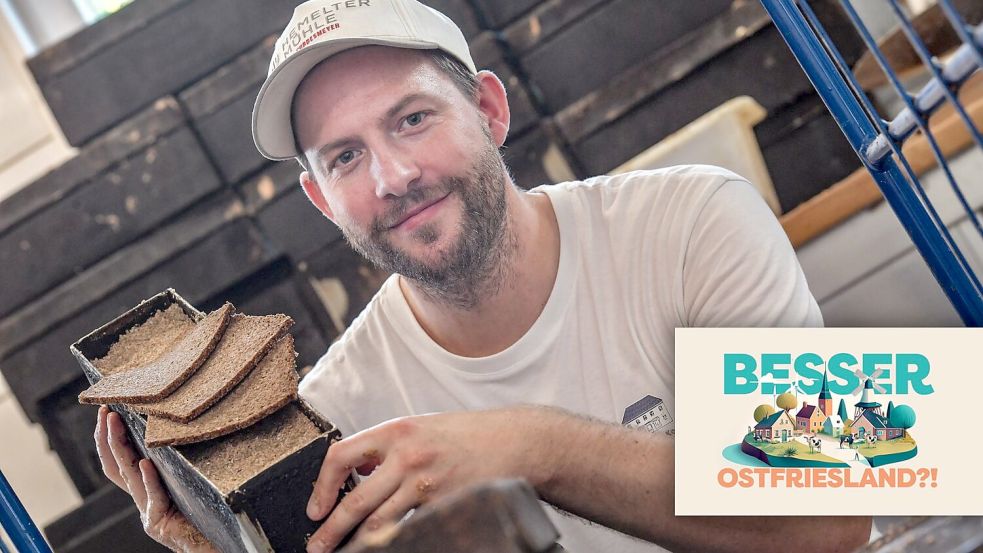 Bäckermeister Hannes Janssen aus Ihrenerfeld macht den Teig nach einem Rezept, das ihm sein Vater überliefert hat. Es kommen nur Roggenschrot, Wasser, Salz und Sauerteig hinein. Foto: Ortgies