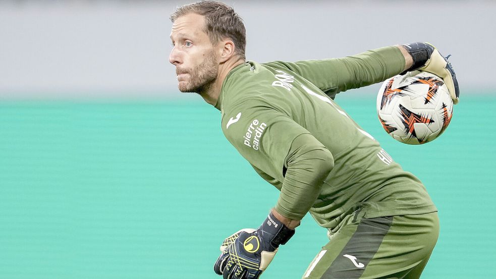 Oliver Baumann wird zunächst der neue Vertreter des verletzten Marc-André ter Stegen – Fußball-Kolumnist Udo Muras ist eher skeptisch. Foto: IMAGO/foto2press