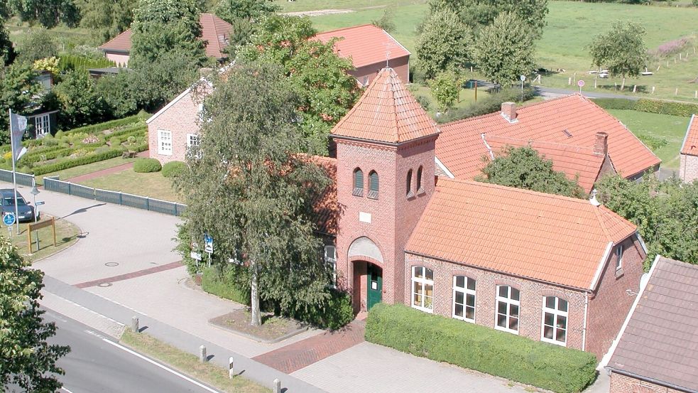 Für das Ostfriesische Schulmuseum in Folmhusen sucht die Gemeinde Westoverledingen, die für das Museum zuständig ist, einen neuen Leiter. Archivfoto: Gemeinde Westoverledingen