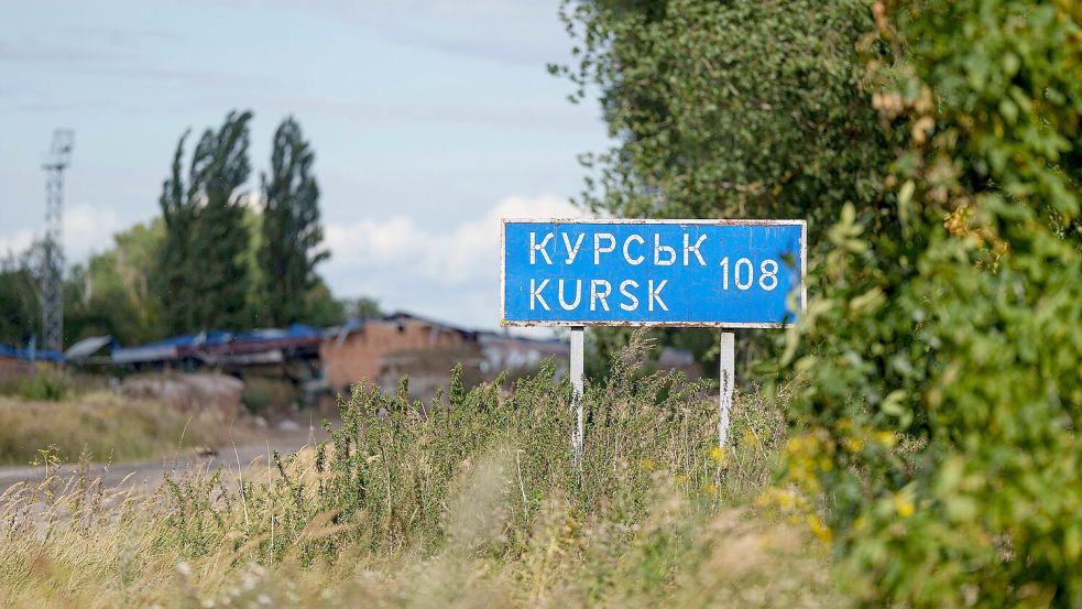 Ukrainische Truppen halten eroberte Gebiete bei Kursk.(Archivbild) Foto: Evgeniy Maloletka/AP/dpa