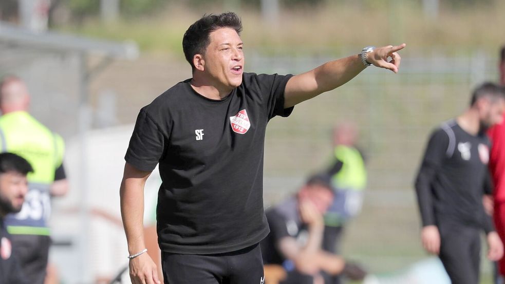 Trainer Samir Ferchichi und der TSV Havelse kassierten in Ottensen eine deutliche Niederlage. Archivfoto: IMAGO / Nordphoto