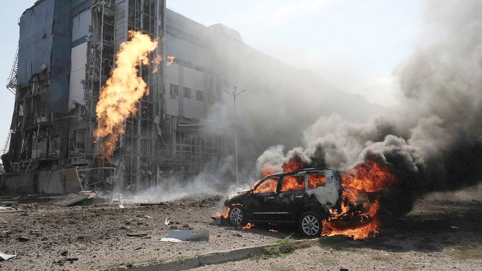 Die ukrainische Großstadt Charkiw wird von Russland immer wieder bombardiert. Foto: George Ivanchenko/AP/dpa