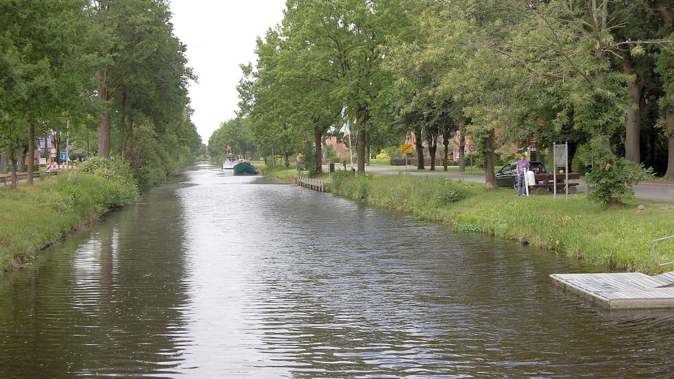 Der Elisabethfehnkanal ist rund 15 Kilometer lang. Er führt vom Küstenkanal bei Kampe über Kamperfehn, Reekenfeld und Elisabethfehn bis zur Sagter Ems in Roggenberg. Foto: Fertig