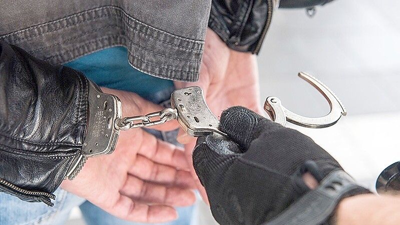 Die Bundespolizei vollstreckte einen Haftbefehl. Symbolfoto: Bundespolizei