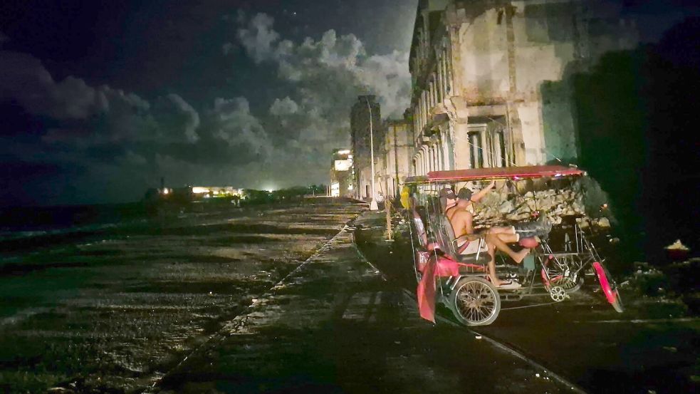 Auf Kuba war am Freitagvormittag das veraltete Stromnetz zusammengebrochen, was zu einem Stromausfall auf der gesamten Insel führte. Foto: Nick Kaiser/dpa