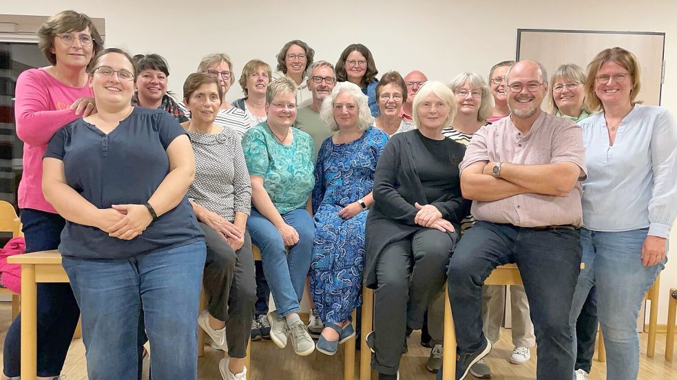 Die Mitglieder des Singkreises Steenfelde freuen sich auf den Festgottesdienst am Sonntag, 27. Oktober 2024. Dann wird das 40-jährige Bestehen des Singkreises gefeiert. Foto: Singkreis