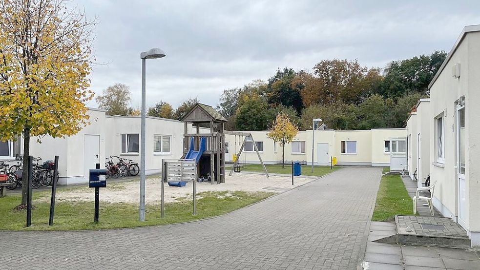 In vier Gemeinschaftsunterkünften, darunter das Flüchtlingswohnheim an der Spreestraße, 20 Asylwohnungen und einer städtischen Wohnung hat die Stadt Friesoythe Asylbewerber untergebracht. Für künftige Zuweisungen sind derzeit insgesamt noch 53 Plätze frei. Foto: Stix