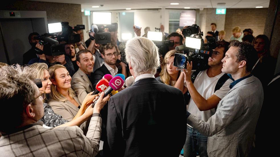 Geert Wilders rechtspopulistische Friedenspartei spricht sich für sogenannte Rückkehrzentren in Uganda aus. Foto: IMAGO/ANP