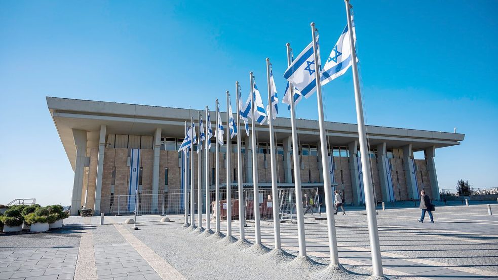 Das israelische Parlament, die Knesset, hat das UN-Hilfswerk für Palästinenser, UNRWA, zu einer Terrororganisation erklärt. Foto: Christophe Gateau/dpa