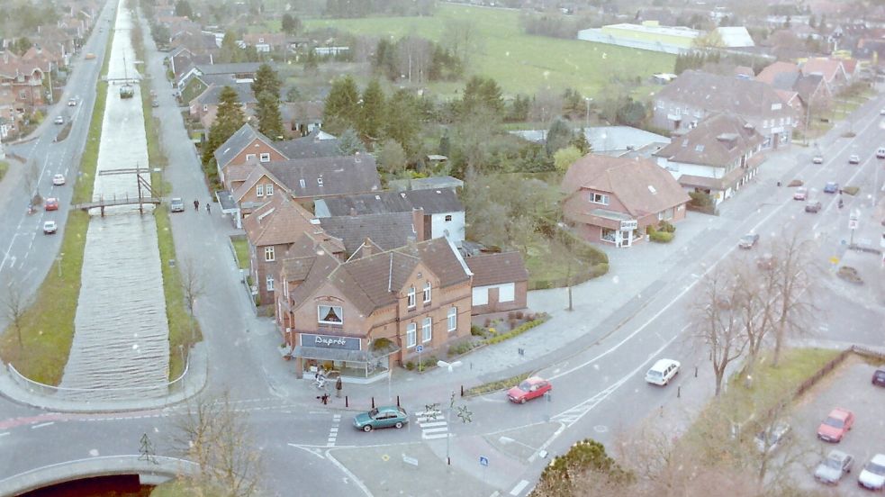 Ein Blick vom Kirchturm in Richtung Rajen.