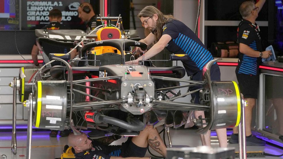 Ein neuer Motor für den Red Bull - dafür gibt es aber eine Strafe. Foto: Andre Penner/AP/dpa