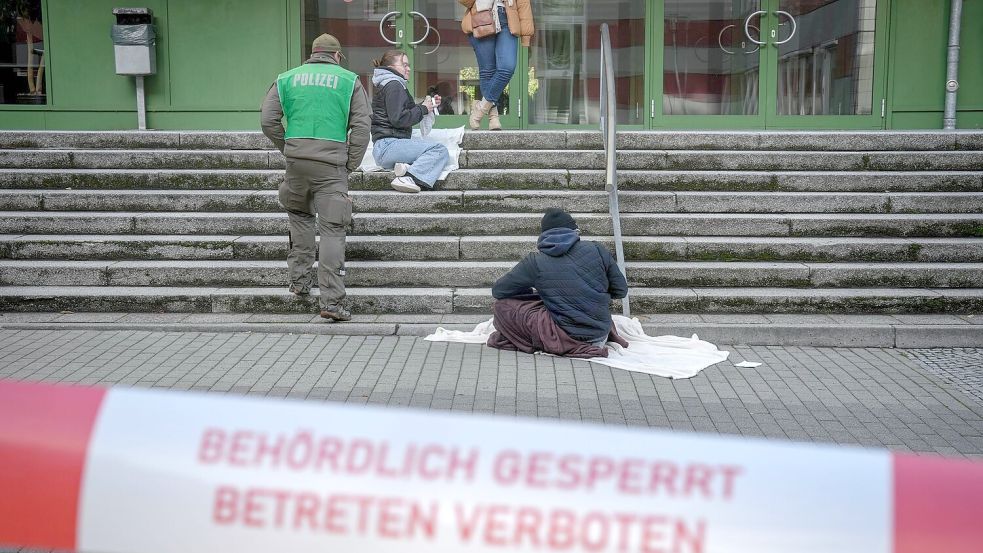 Schwierigkeiten bei der Mobilisierung: Katastrophenschutzübung abgebrochen. Foto: Kay Nietfeld/dpa