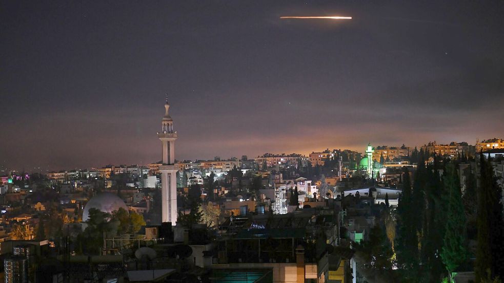 Syriens Hauptstadt wurde mehrfach von Israels Luftwaffe angegriffen. (Symbolbild) Foto: -/Xinhua/dpa