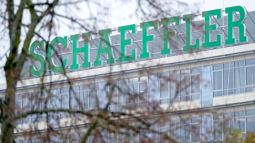 Der Zulieferer Schaeffler baut Tausende Stellen ab (Archivbild). Foto: Pia Bayer/dpa