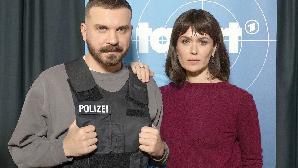 Ermitteln künftig als TV-Polizisten am Main: Die Schauspieler Edin Hasanovic und Melika Foroutan. Foto: Boris Roessler/dpa