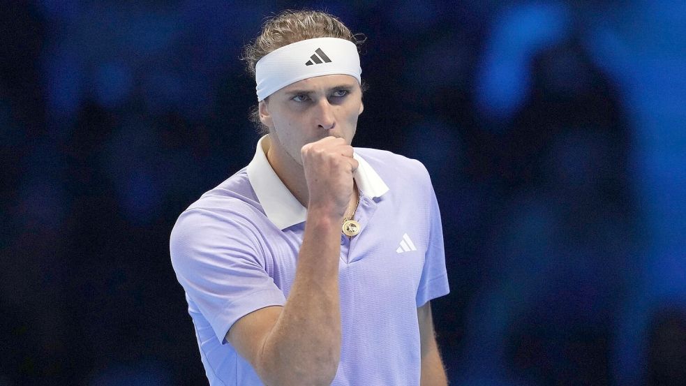 Alexander Zverev bestätigt zum Auftakt der ATP Finals seine gute Form. Foto: Antonio Calanni/AP